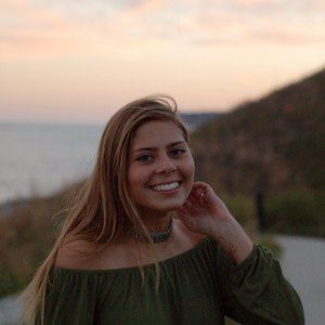 Meet your Posher, Angela